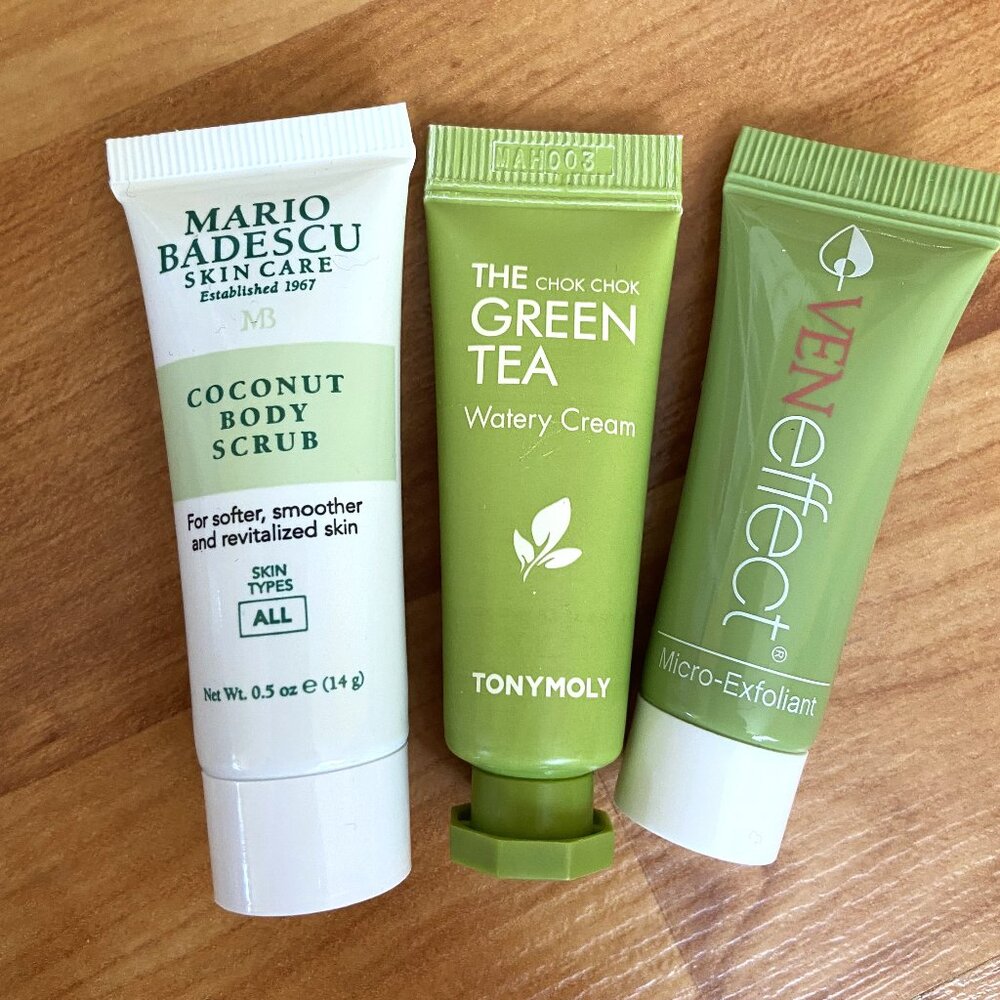 Mario Badescu coconut body scrub, Tonymoly The Green Tea cream, Veneffect exfoli